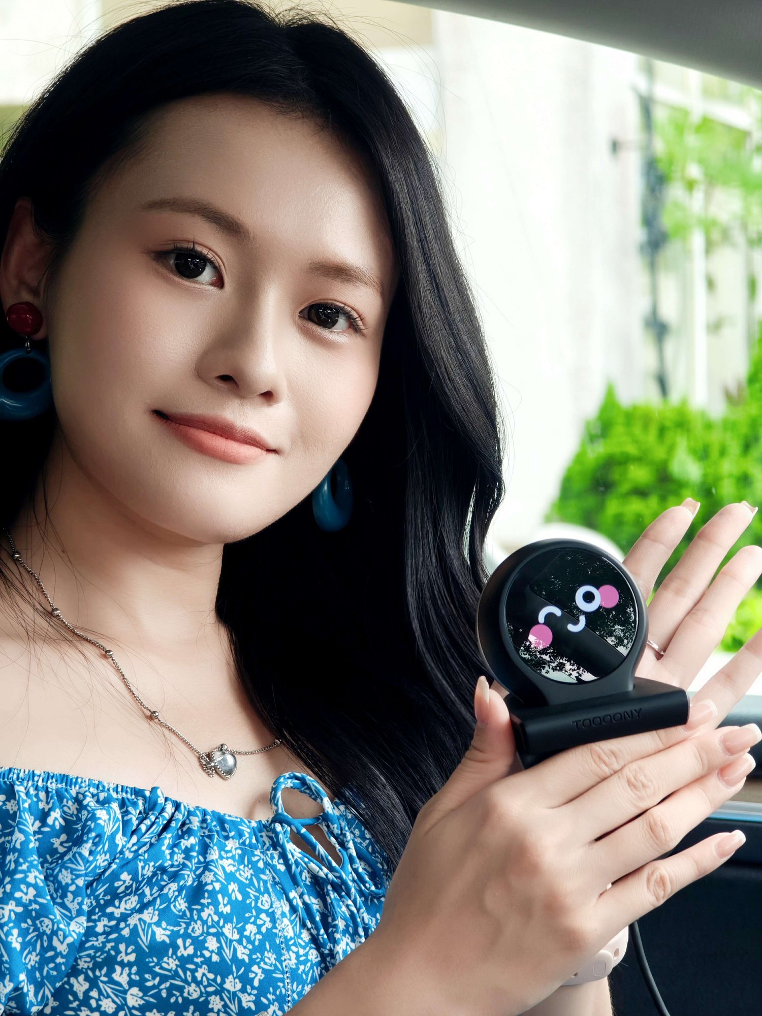 TOOOONY Product 4